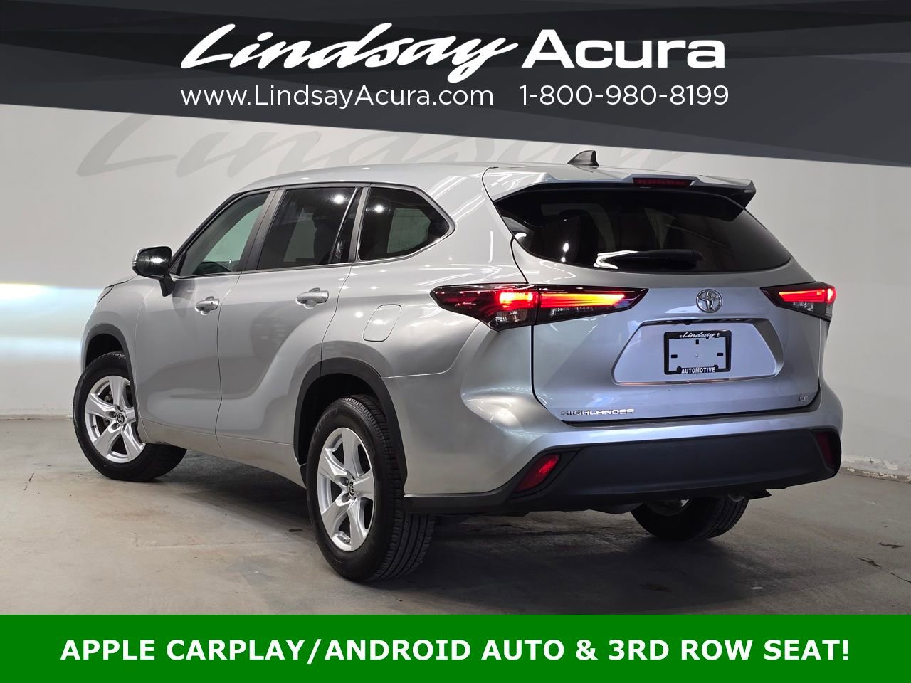 Used 2024 Toyota Highlander LE image 4