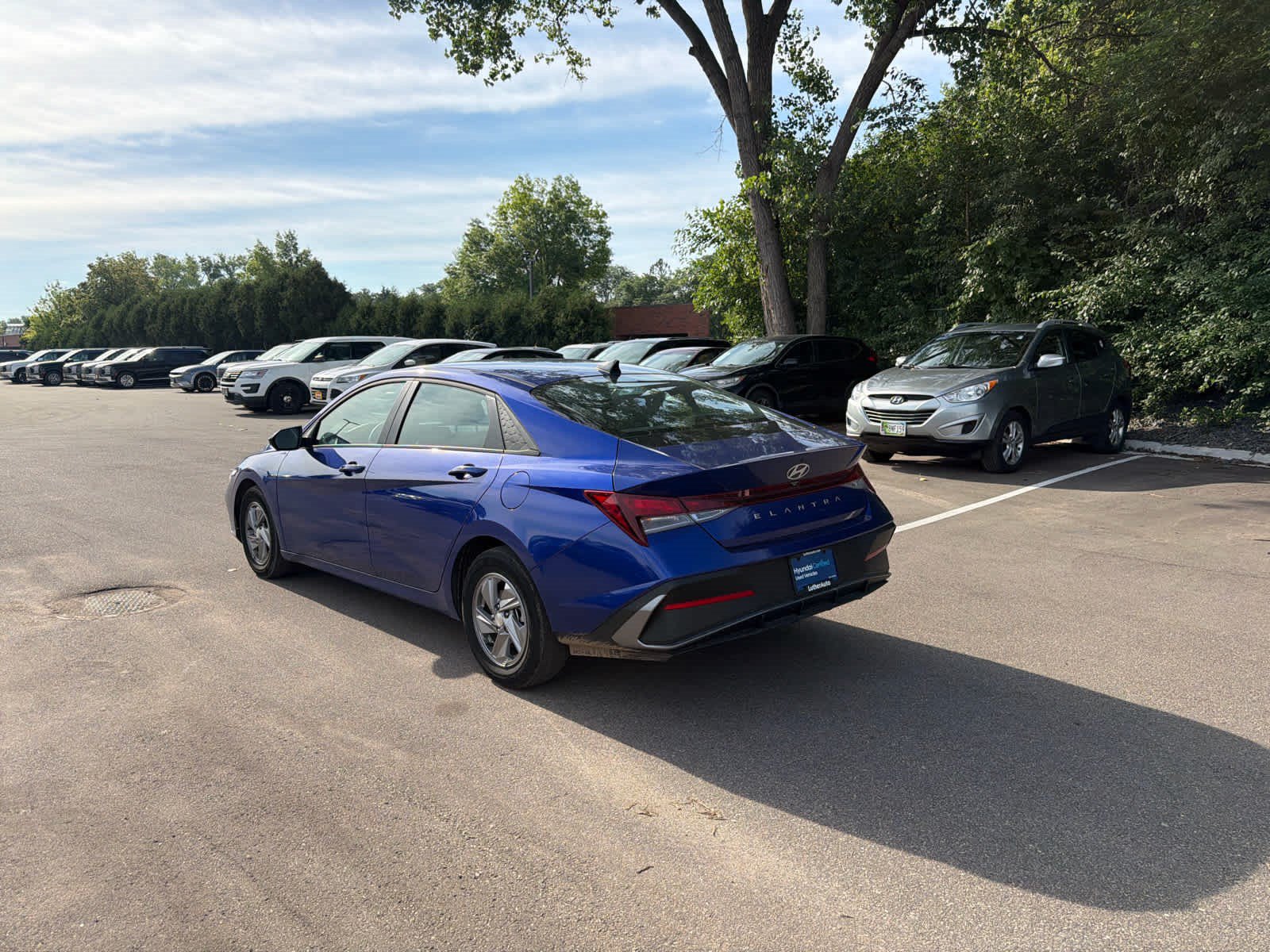 Certified 2025 Hyundai Elantra SE FWD image 3