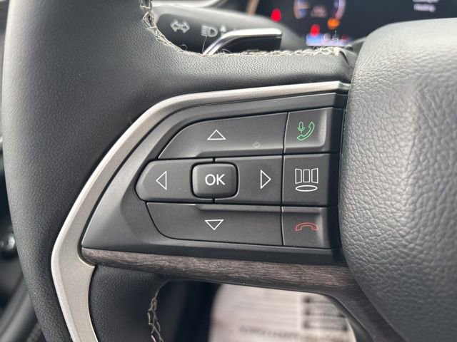 Used 2023 Jeep Grand Cherokee Limited AWD/4WD image 30