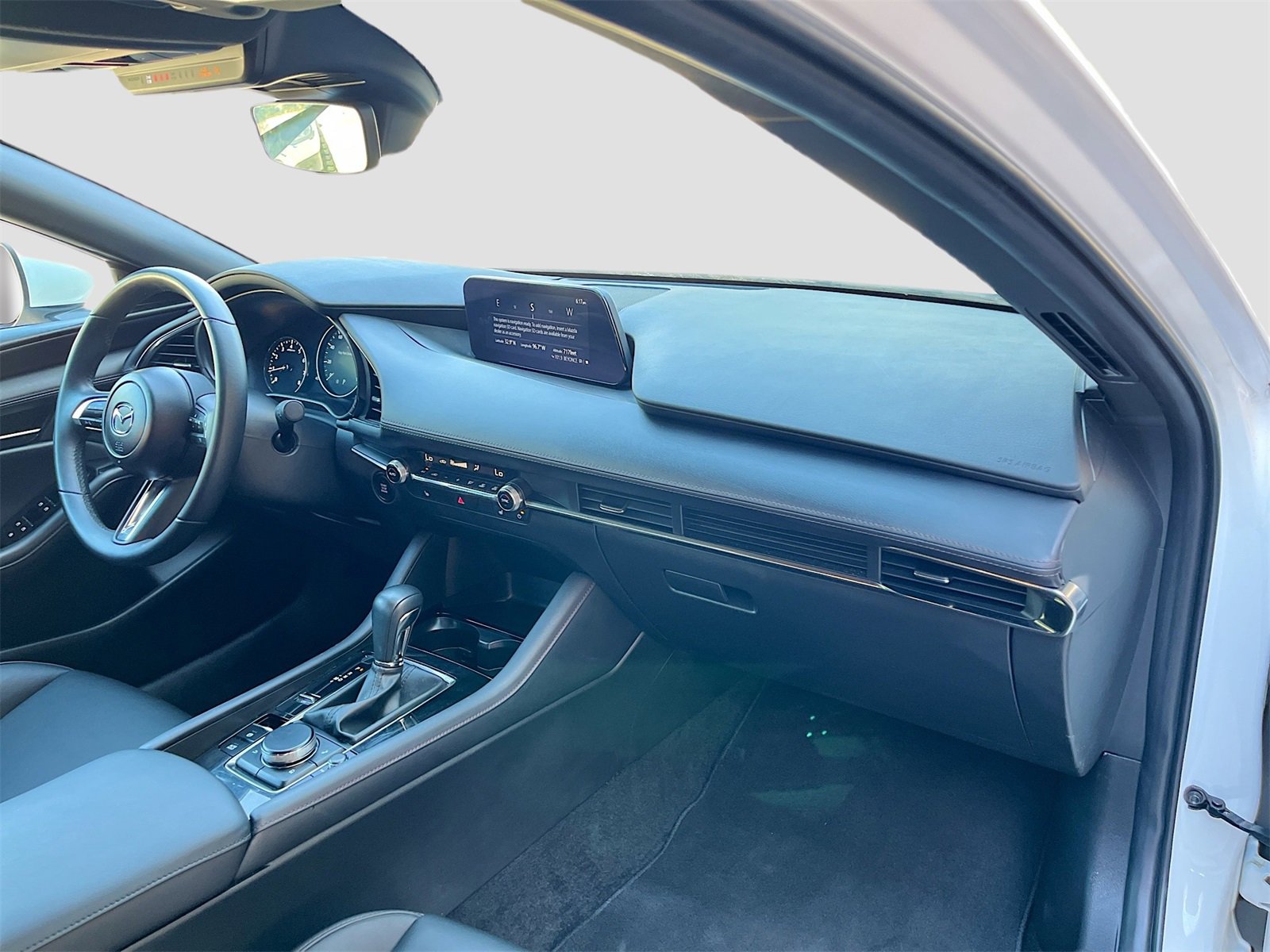 Used 2024 MAZDA MAZDA3 s image 28