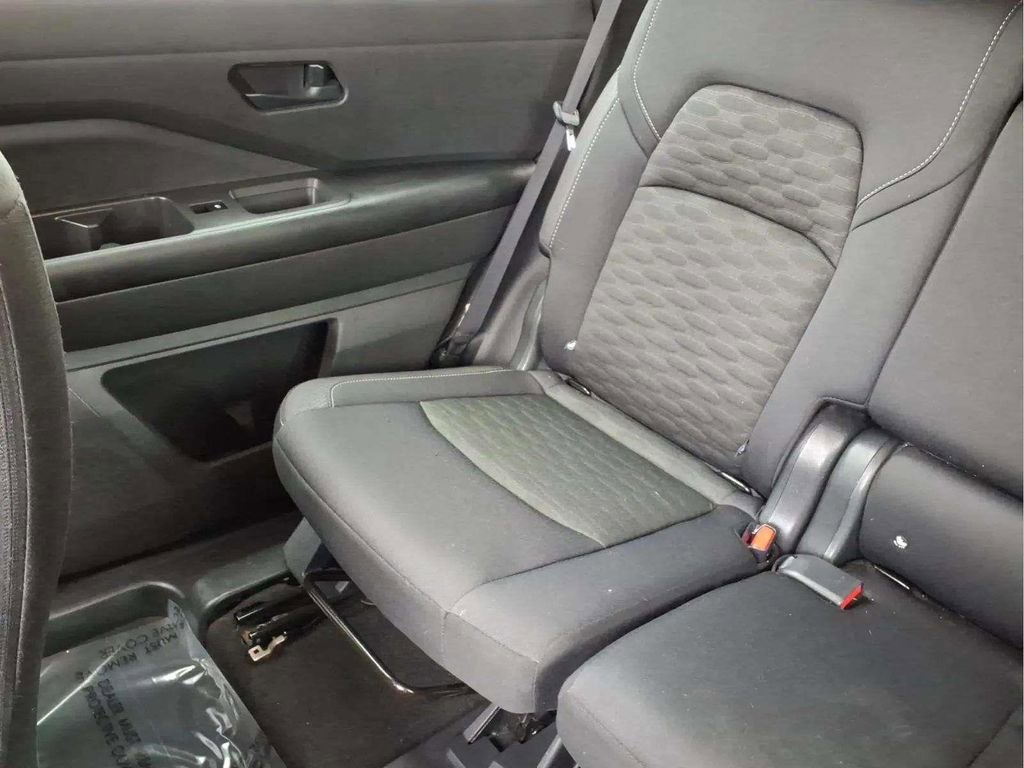 Used 2023 Nissan Pathfinder SV w/ Black Appearance Package image 16
