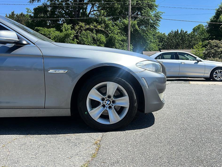 Used 2011 BMW 528i Sedan RWD image 20