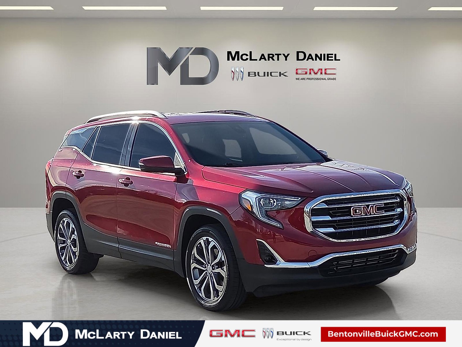 Used 2020 GMC Terrain SLT w/ Preferred Package image 1