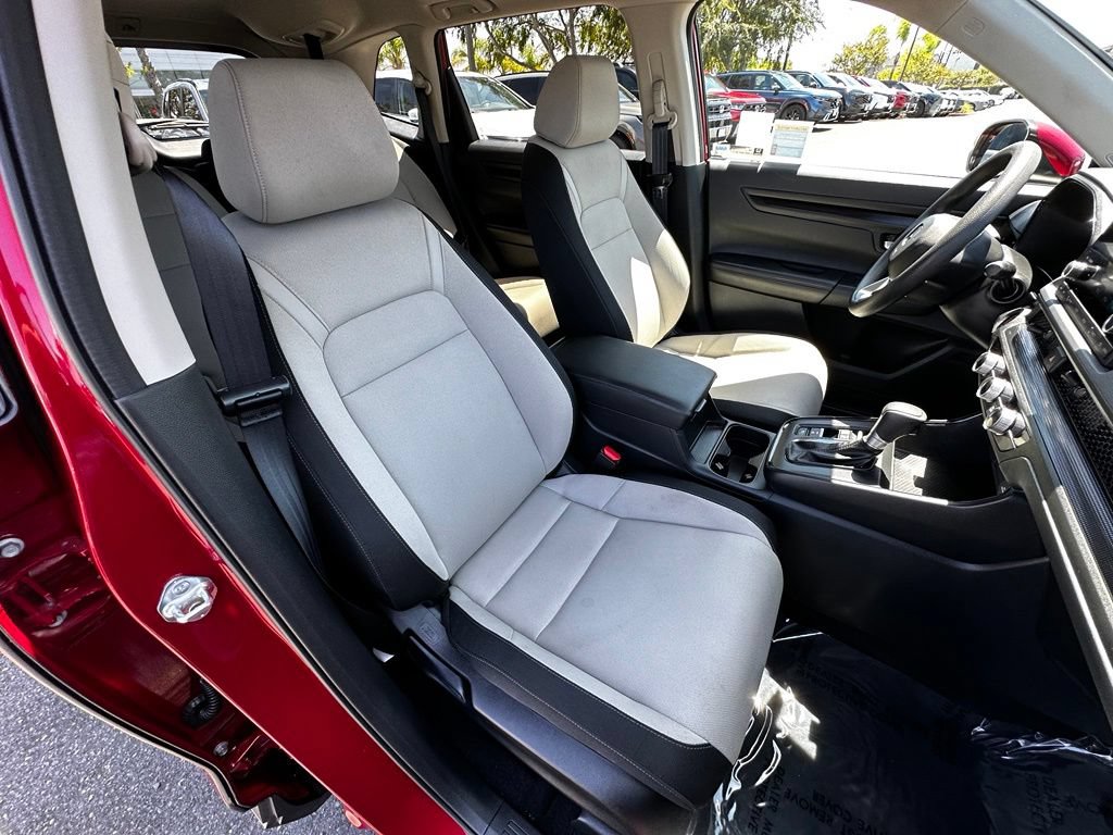 Used 2025 Honda CR-V EX image 14