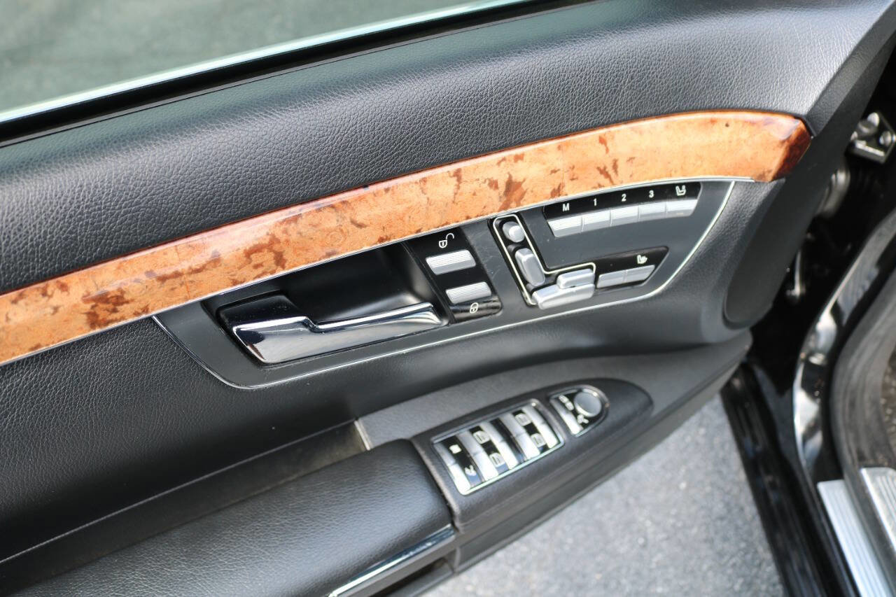 Used 2008 Mercedes-Benz S 550 S 550 4MATIC AWD 4dr Sedan image 70