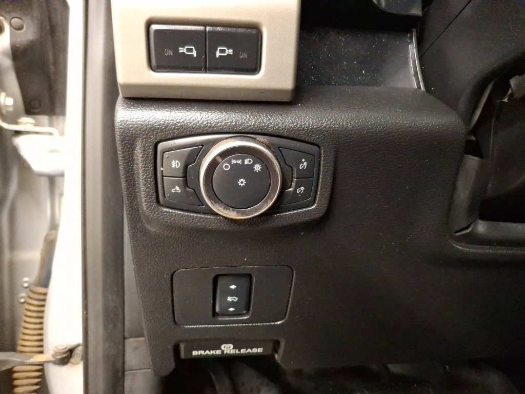 Used 2017 Ford F250 Lariat w/ Lariat Value Package image 21