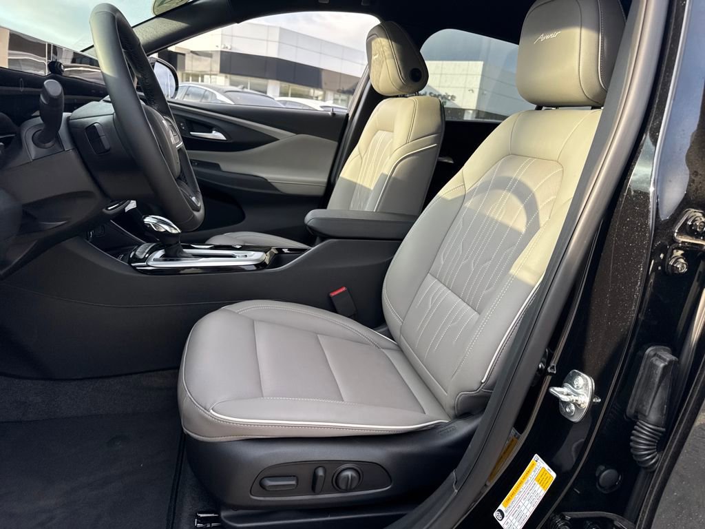 New 2026 Buick Envista Avenir image 13