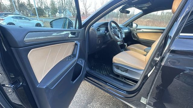 Used 2022 Volkswagen Tiguan SE image 24