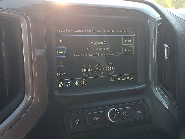 Used 2019 Chevrolet Silverado 1500 Custom Trail Boss w/ Custom Convenience Package AWD/4WD image 3