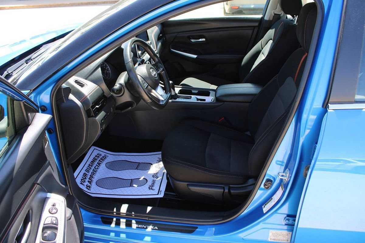 Used 2024 Nissan Sentra SR FWD image 11