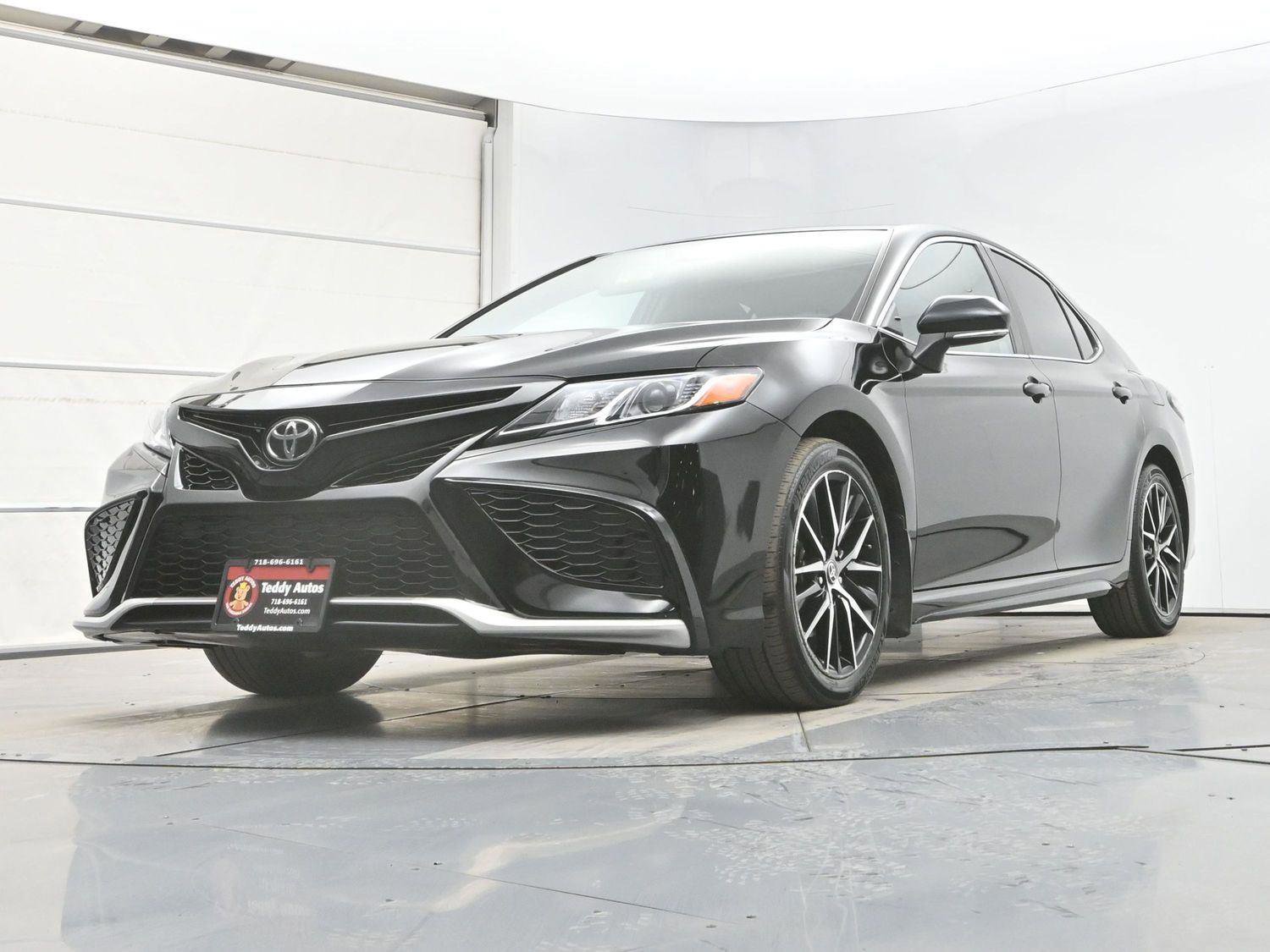 Used 2024 Toyota Camry SE image 27