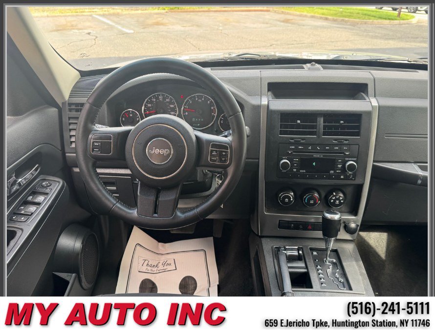 Used 2011 Jeep Liberty Sport AWD/4WD image 11