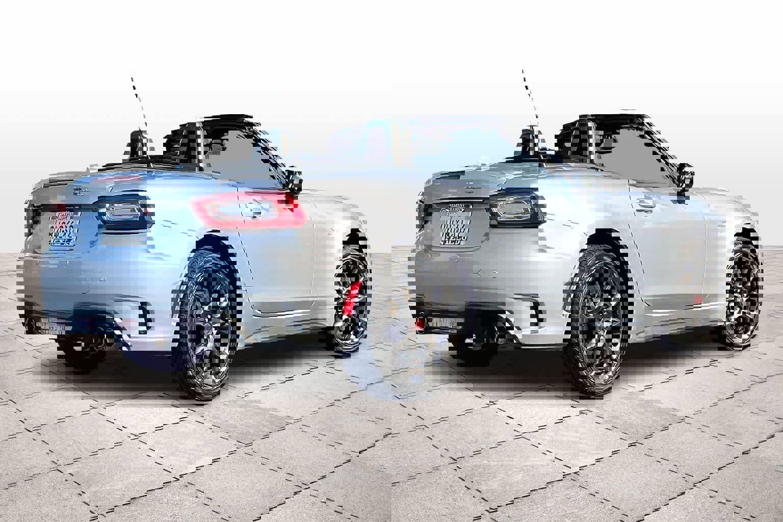 Used 2020 FIAT 124 Spider Abarth w/ Convenience Group image 16