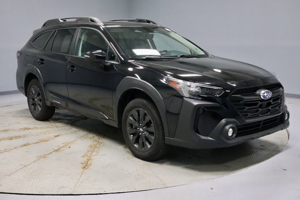 Used 2025 Subaru Outback Onyx Edition AWD/4WD image 1