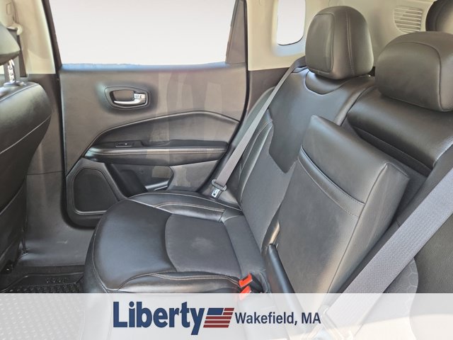 Used 2019 Jeep Compass Latitude w/ Popular Equipment Group AWD/4WD image 6
