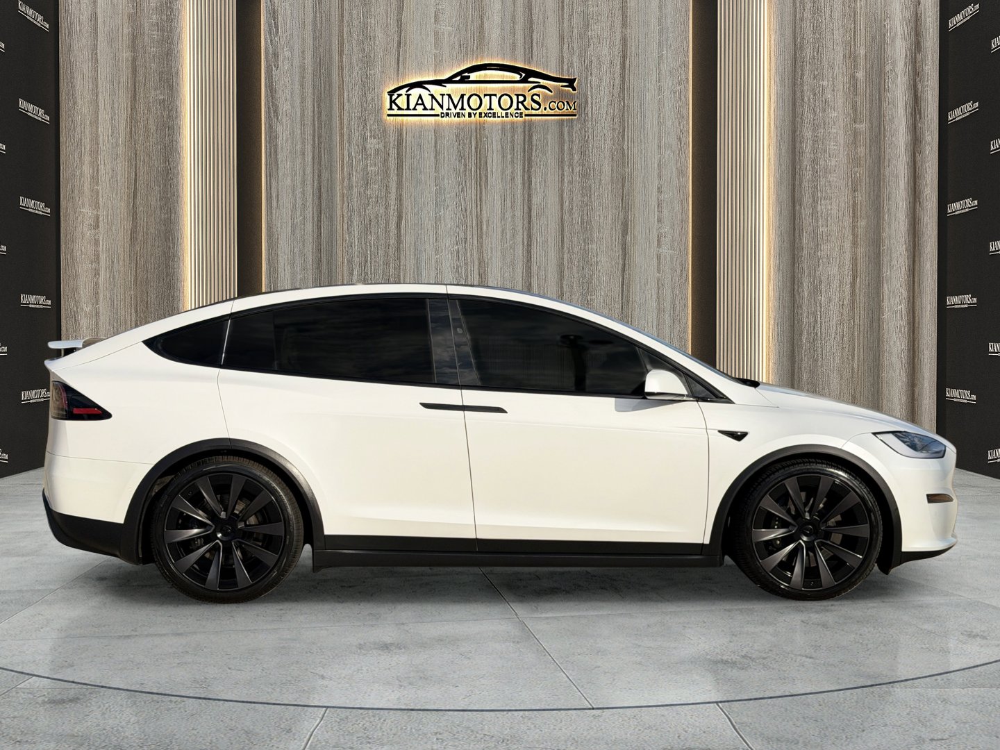 Used 2023 Tesla Model X image 14
