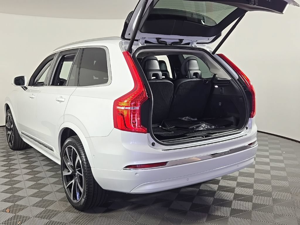 Certified 2023 Volvo XC90 B6 Plus w/ Protection Package Premier AWD/4WD image 14