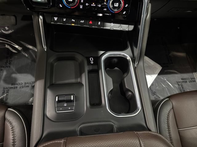 Used 2024 GMC Sierra 3500 Denali w/ Denali Reserve Package AWD/4WD image 26