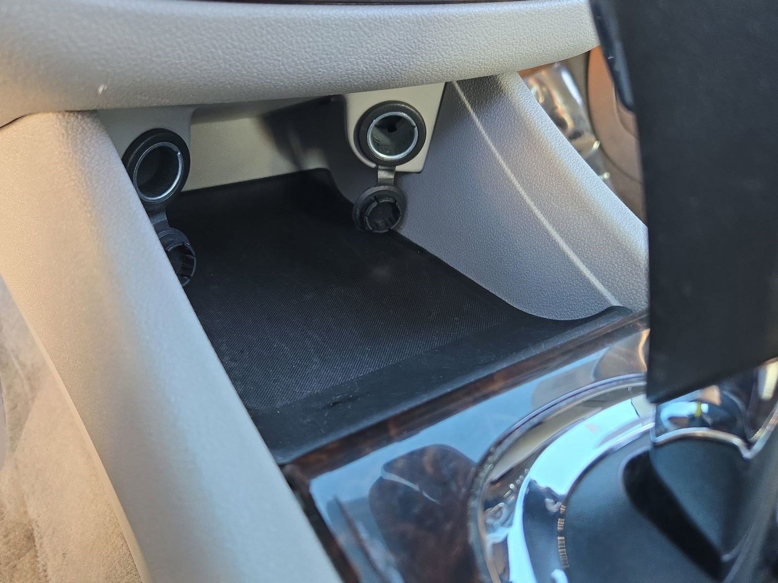 Used 2015 Chevrolet Impala LT w/ LT Sunroof Package image 24