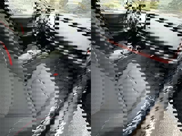 Used 2026 Toyota Prius Plug-In Hybrid image 20