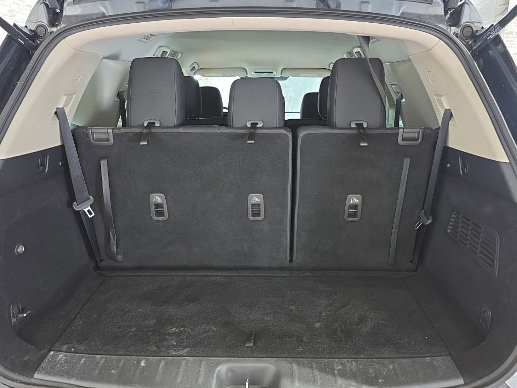 Used 2022 Nissan Pathfinder S image 12