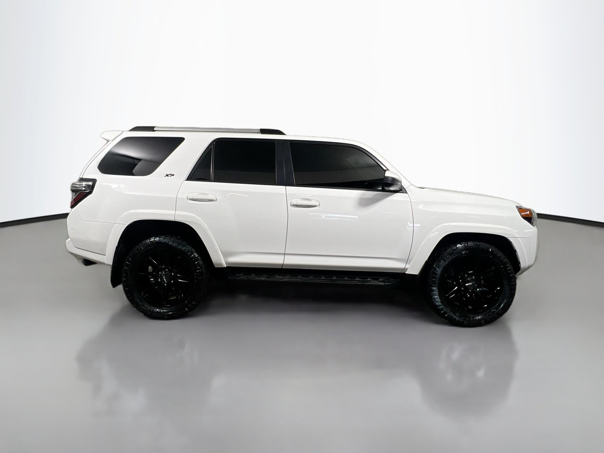 Used 2024 Toyota 4Runner SR5 RWD image 3