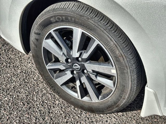 Used 2024 Nissan Versa SV w/ Trunk Package image 29