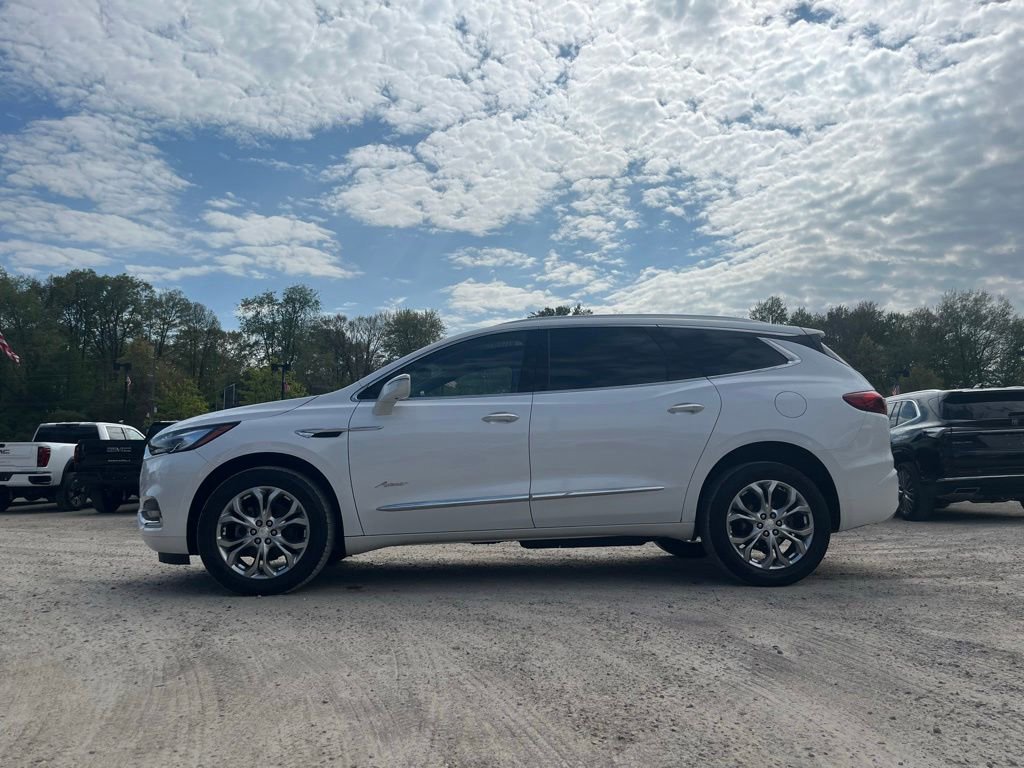 Used 2020 Buick Enclave Avenir w/ Avenir Technology Package AWD/4WD image 16