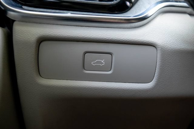Used 2024 Volvo S60 B5 Ultimate w/ Climate Package AWD/4WD image 35
