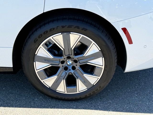 New 2026 BMW iX xDrive45 image 14
