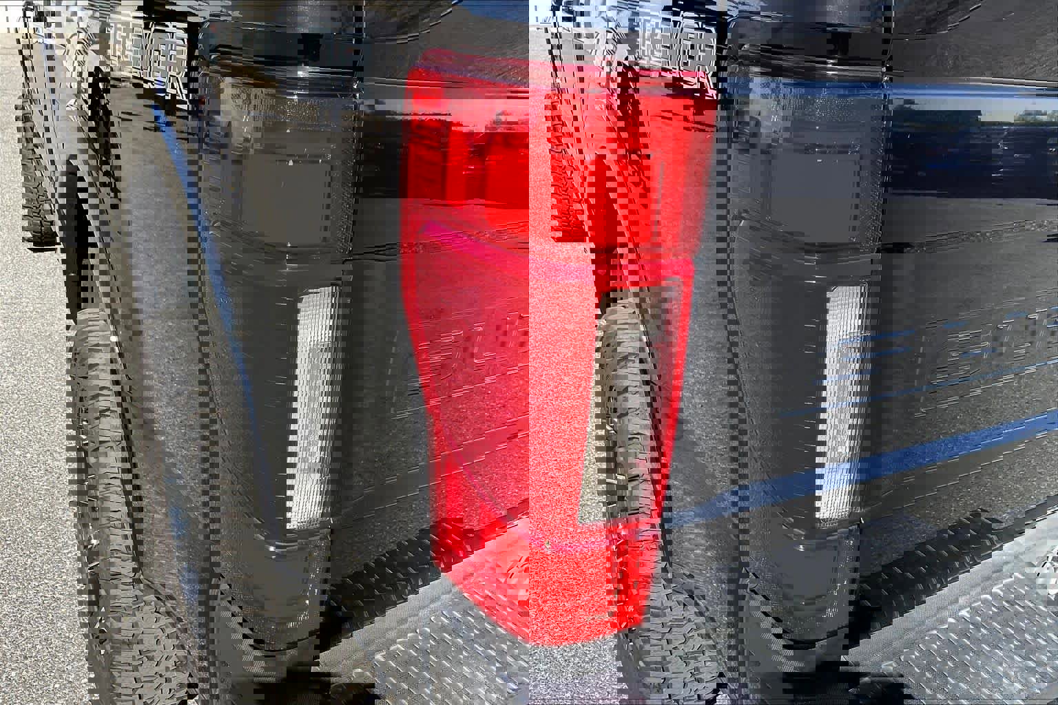 Used 2021 Ford F250 Lariat image 29