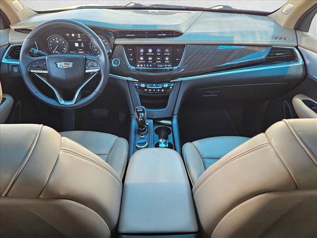 Used 2023 Cadillac XT6 Premium Luxury w/ Platinum Package AWD/4WD image 19