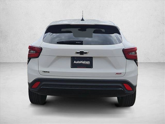 Certified 2025 Chevrolet Trax RS w/ Sunroof Package FWD image 7