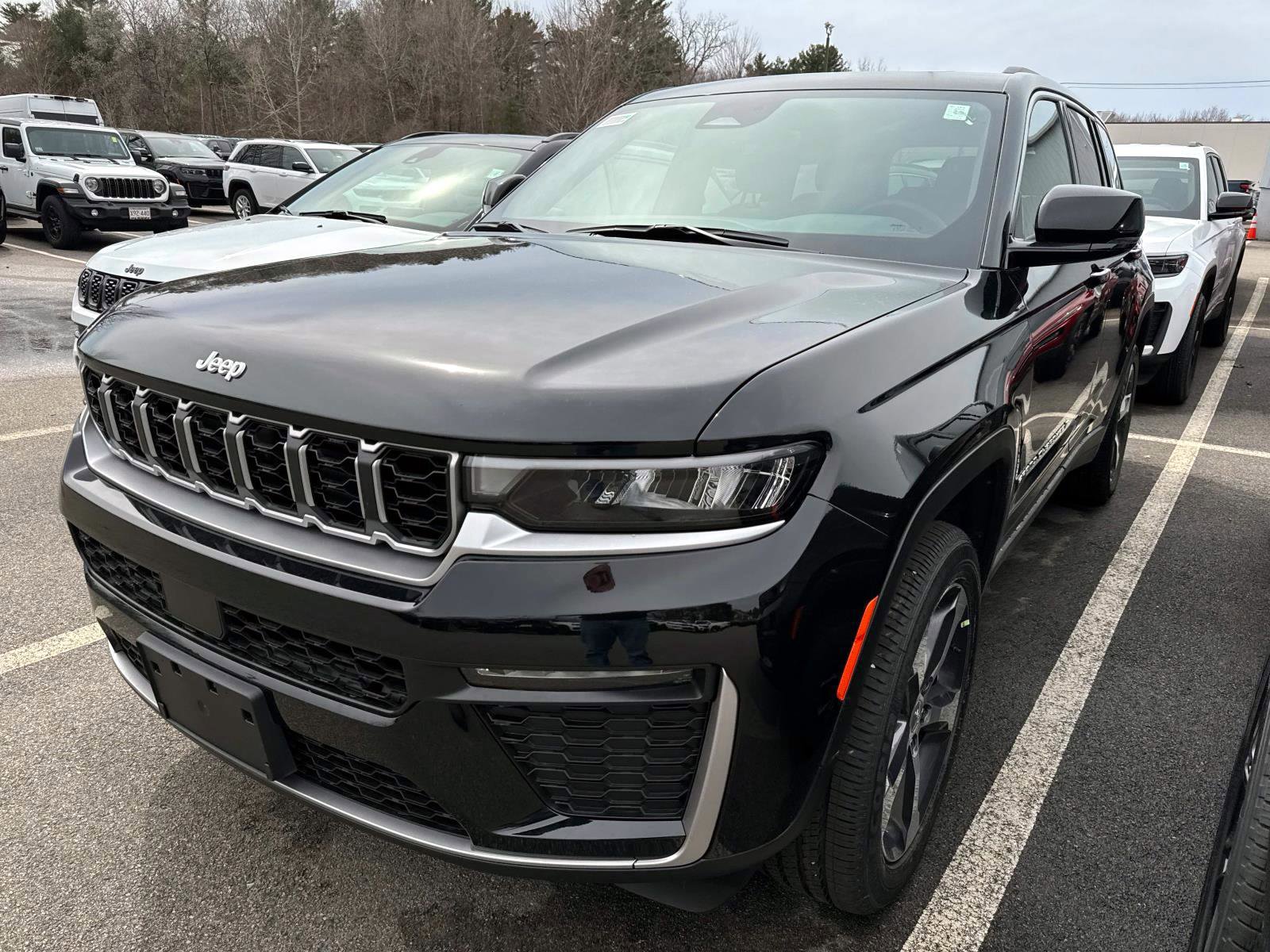 New 2026 Jeep Grand Cherokee Limited AWD/4WD image 4