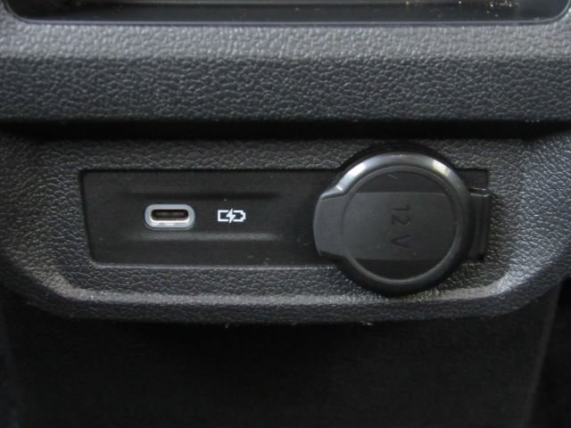 Used 2022 Volkswagen Tiguan SE R-Line FWD image 27