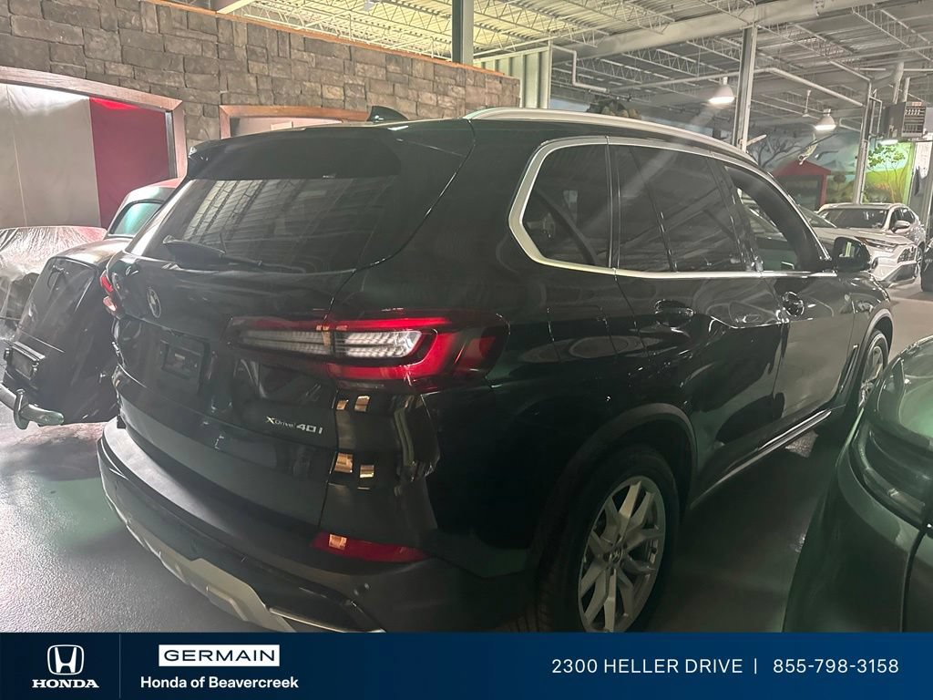 Used 2021 BMW X5 xDrive40i w/ Convenience Package AWD/4WD image 3