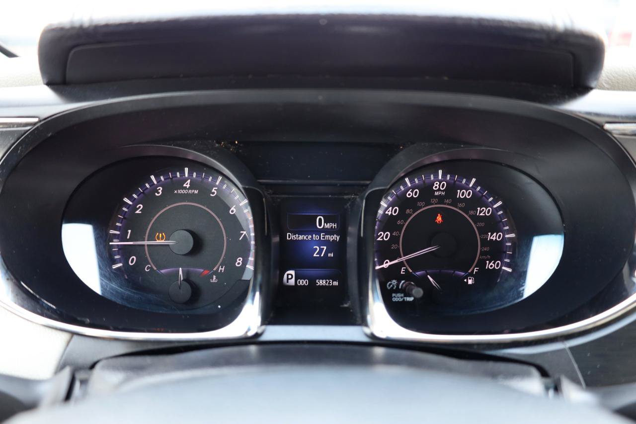 Used 2013 Toyota Avalon XLE FWD image 9