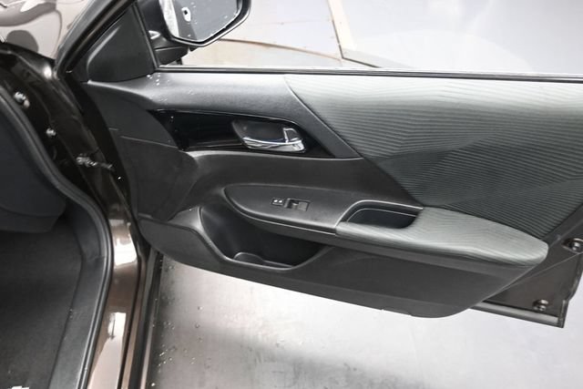 Used 2016 Honda Accord LX image 39