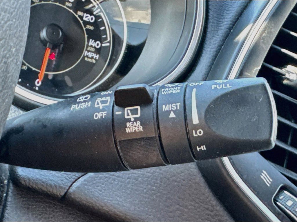 Used 2020 Jeep Cherokee Latitude FWD image 14