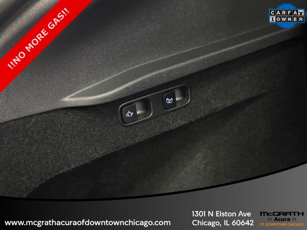 Used 2024 Tesla Model Y Long Range image 31