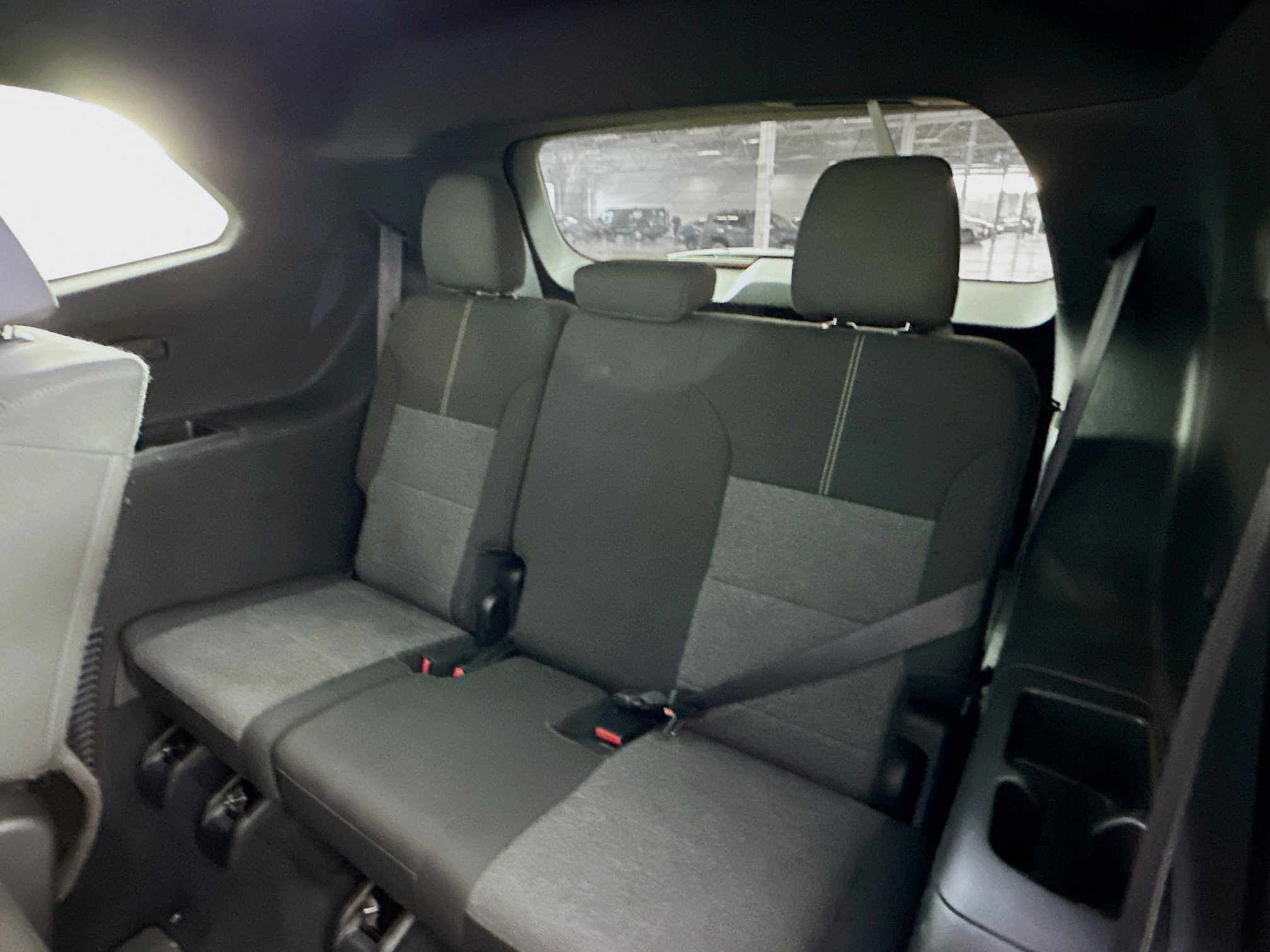 Used 2025 GMC Acadia Elevation image 29