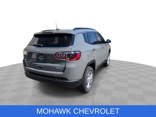 Used 2023 Jeep Compass Latitude AWD/4WD image 9
