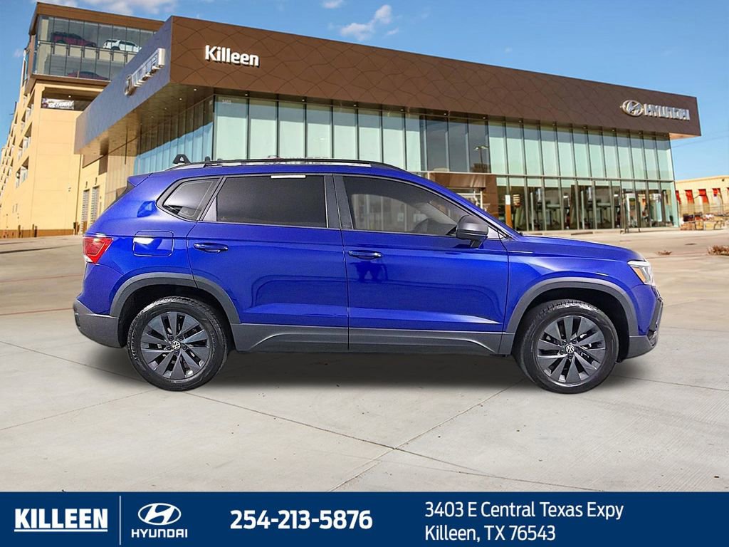 Used 2024 Volkswagen Taos S w/ MDO Package image 9