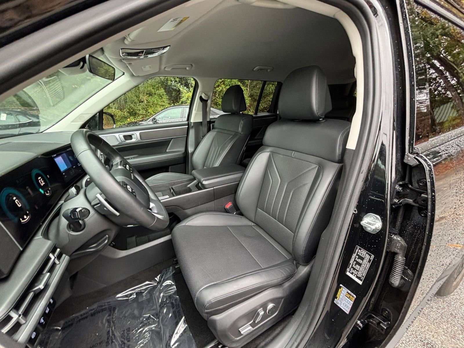 Used 2025 Hyundai Santa Fe SEL image 36