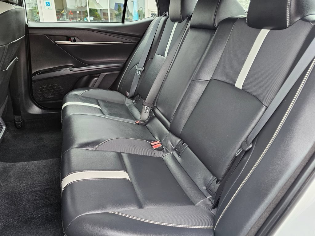 Used 2025 Toyota Camry SE FWD image 18