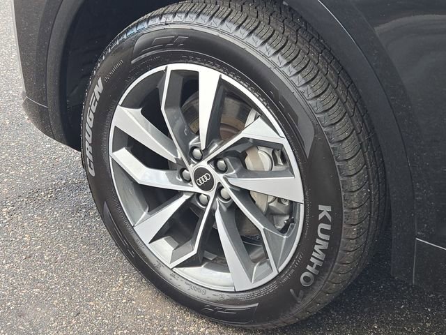 Used 2023 Audi Q5 2.0T Premium w/ Convenience Package image 10