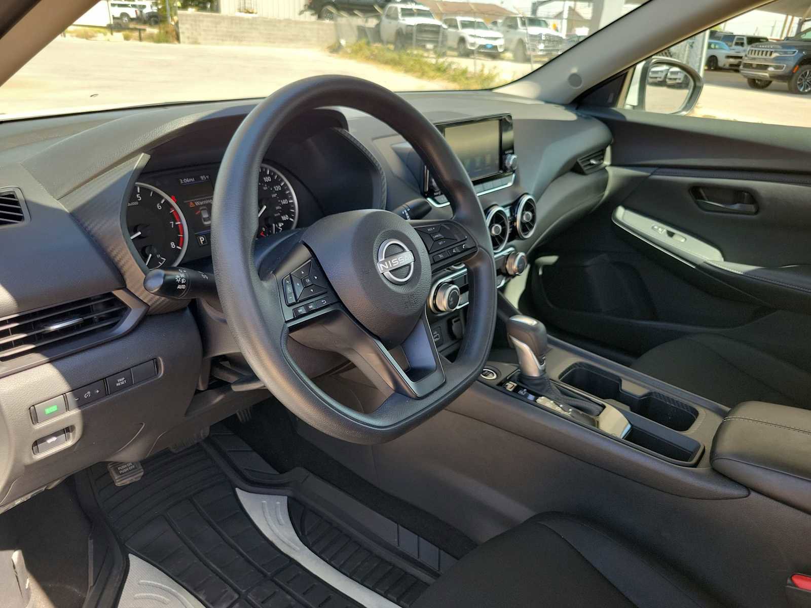 Used 2024 Nissan Sentra S image 2