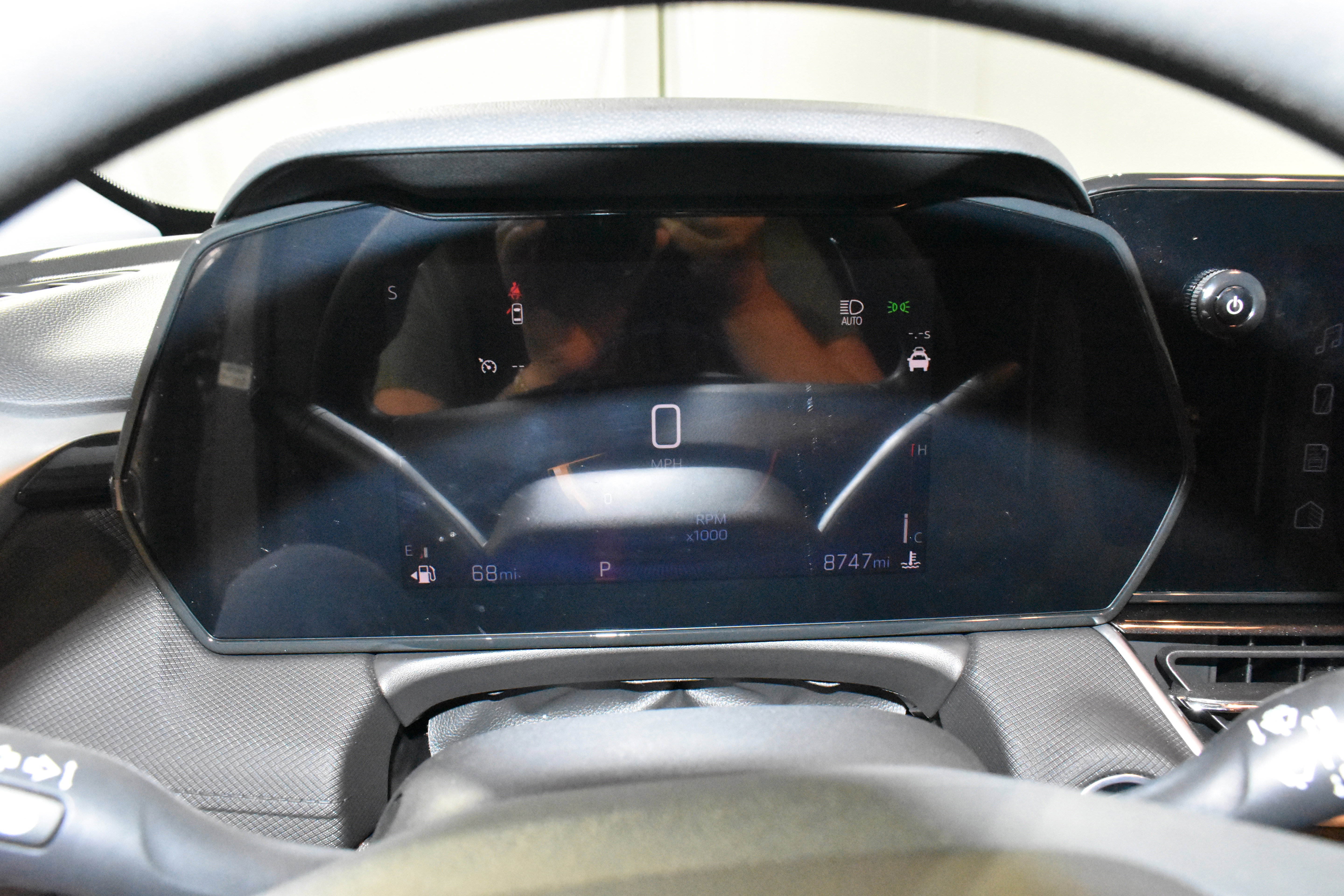 Used 2025 Chevrolet TrailBlazer LT w/ Driver Confidence Package image 16