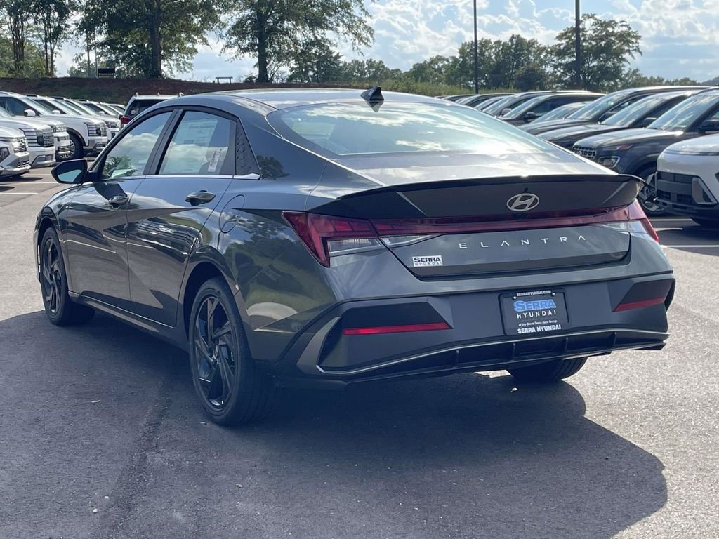 New 2026 Hyundai Elantra SEL Sport Premium FWD image 5