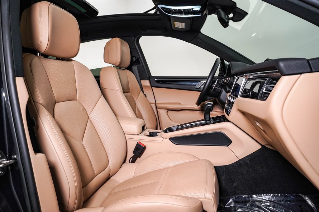 Certified 2023 Porsche Macan S AWD/4WD image 15